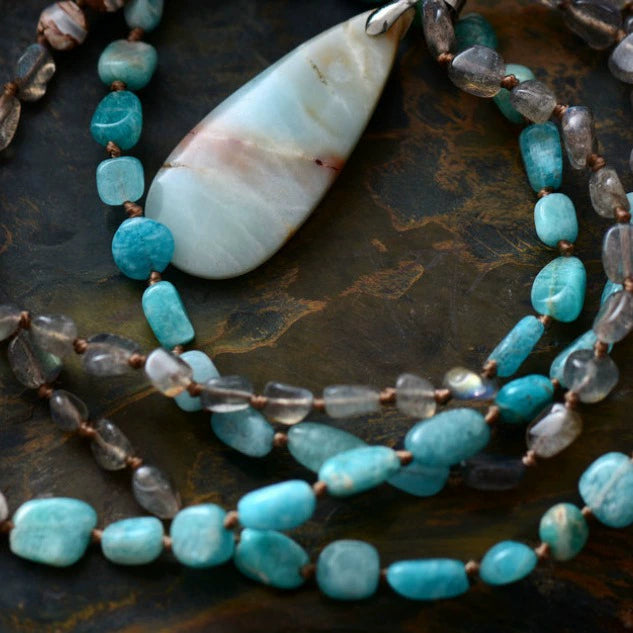 Retro Agate Pendant Knotted Womens Necklace
